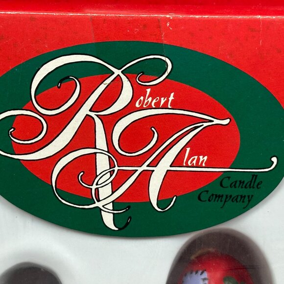 NEW Vintage Robert Alan Candle Company COUNTRY CHRISTMAS CAROLER TAPERS Set of 4 - Picture 5 of 6